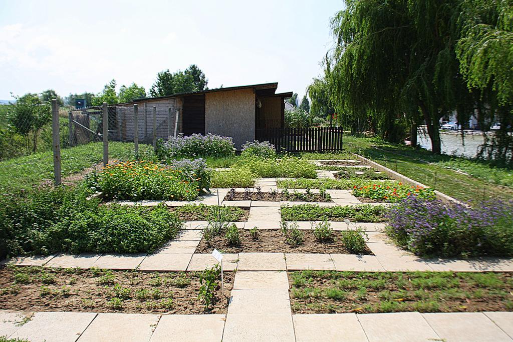 Penzion Eko Park Piestany Exterior foto